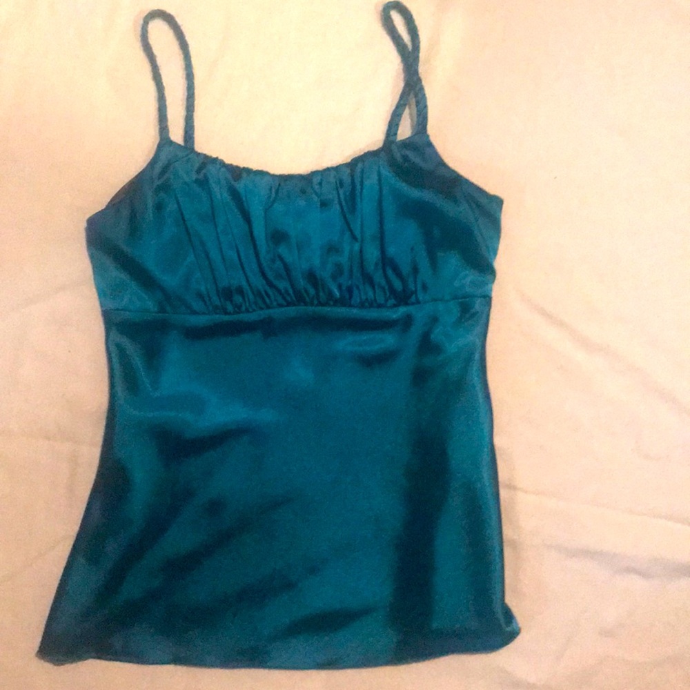 Teal top